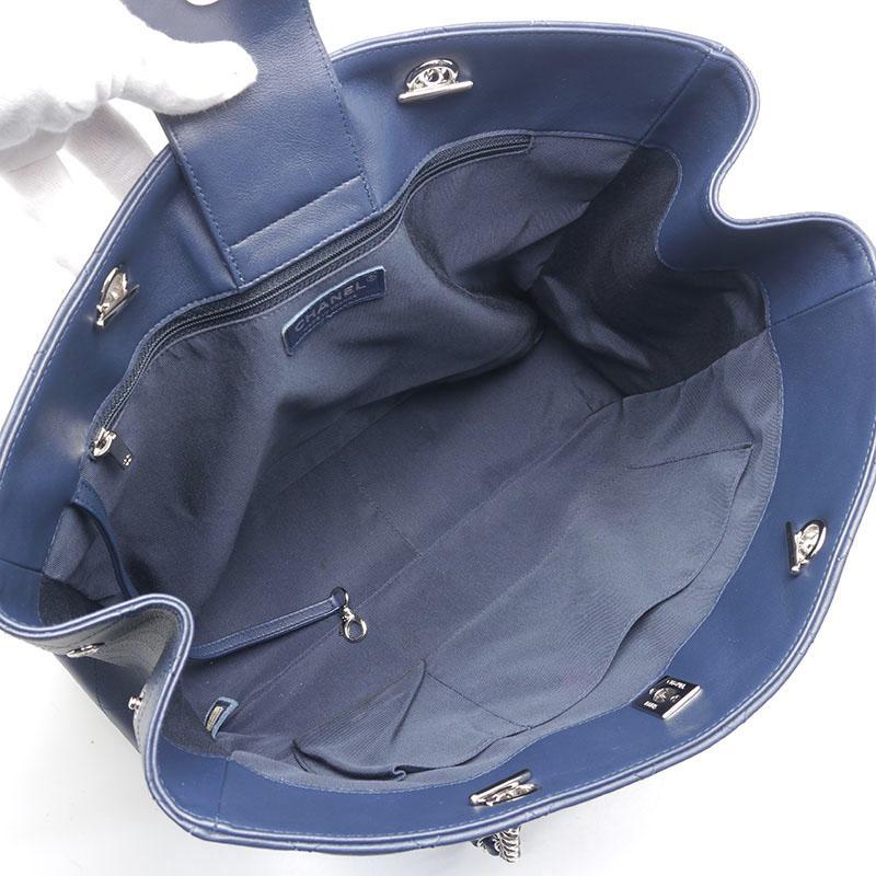 CHANEL（シャネル） マトラッセ チェーントートバッグ A91046 ネイビー