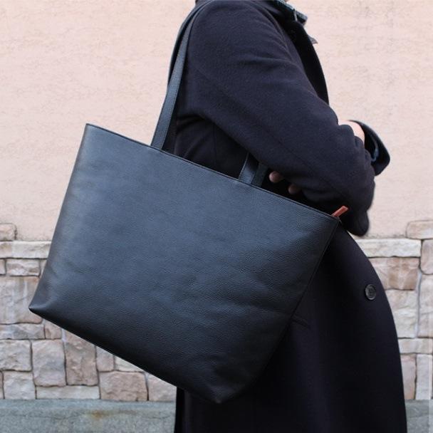 バスケ革のトートバッグ メンズ Black Edition 本革 大きめ 大容量 A4