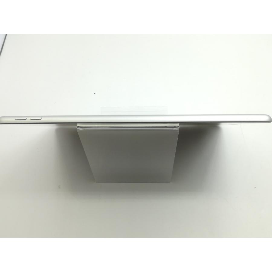 中古】Apple 【Wi-Fi】 iPad（第8世代/2020） 32GB シルバー MYLA2J/A