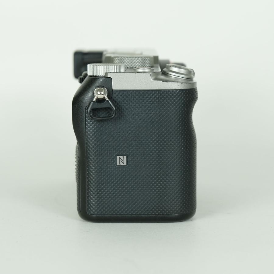 良品 | シャッター数69,913回] SONY α7C（ILCE-7C） [ボディ シルバー