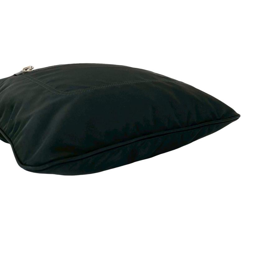 PRADA（プラダ） 極 美品 三角ロゴ プレート 金具 テスート ナイロン