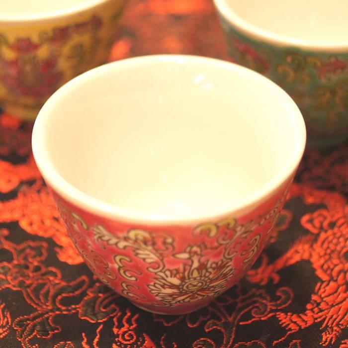 景徳鎮 赤洋連 粉彩 二紅 湯呑 No.23125802A : お土産ショップMORIYA