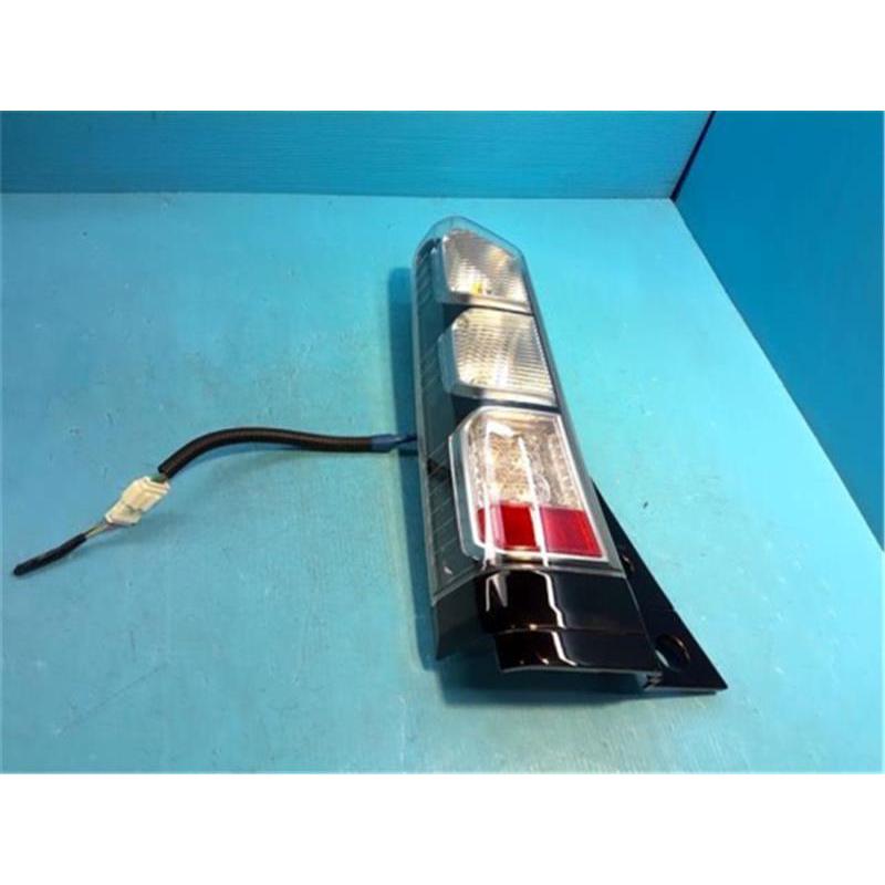 ホンダ 純正 N-BOXプラス 《 JF2 》 左テールランプ 33551-TY0-J01