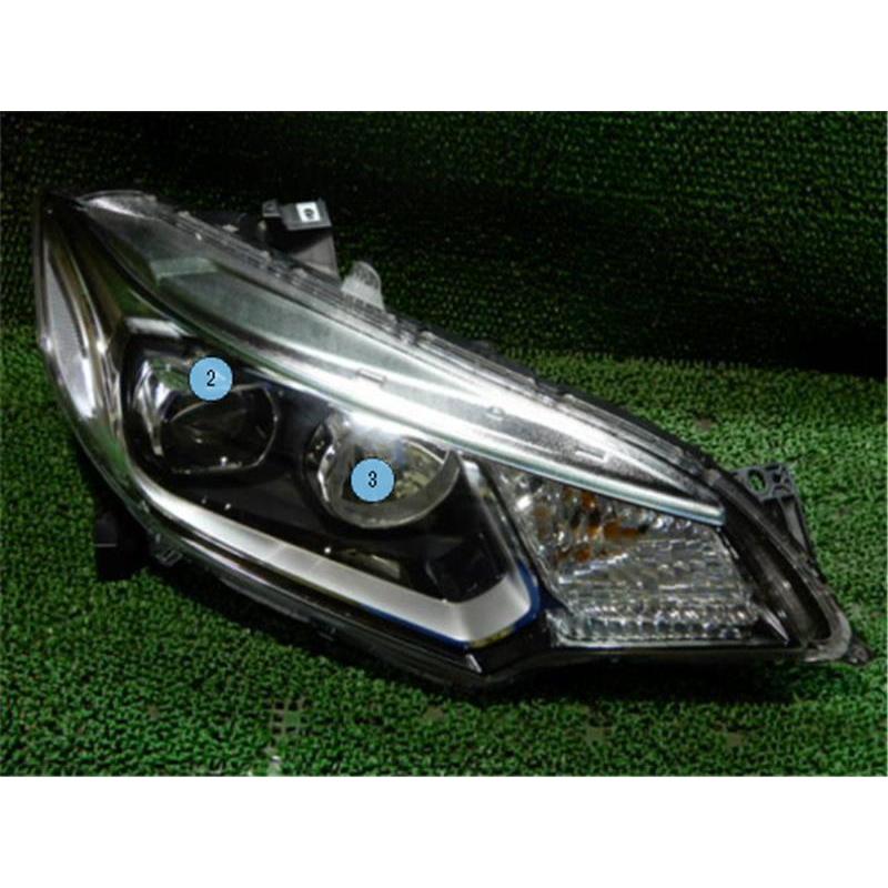 ホンダ 純正 フィット 《 GK5 》 右ヘッドライト 33100-T5A-J21 P80400