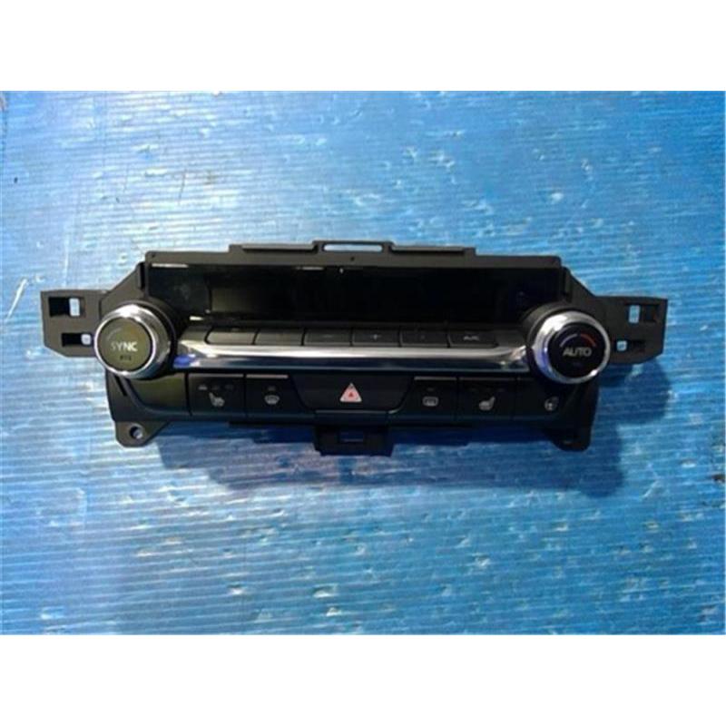 マツダ 純正 MAZDA3 《 BPFP 》 エアコンスイッチパネル P81400