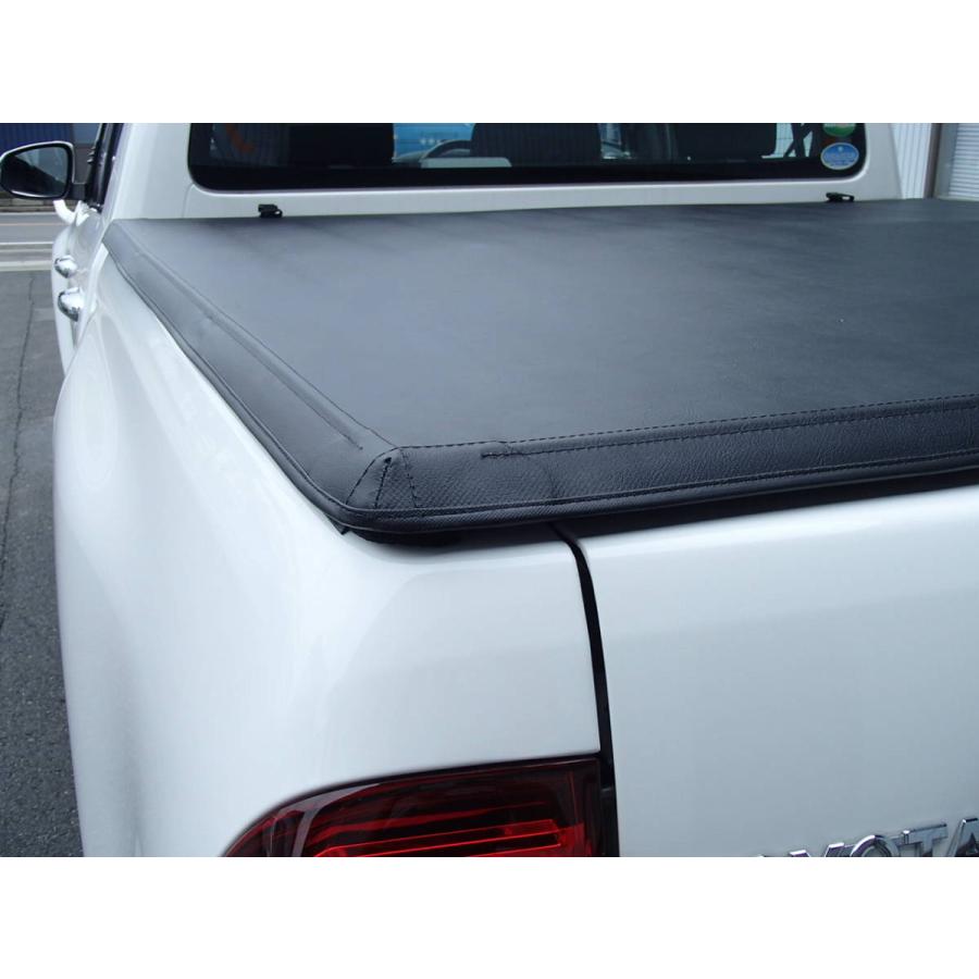 WIN65 ハイラックス GUN125 前期/後期 対応 トノカバー 3つ折り ソフト