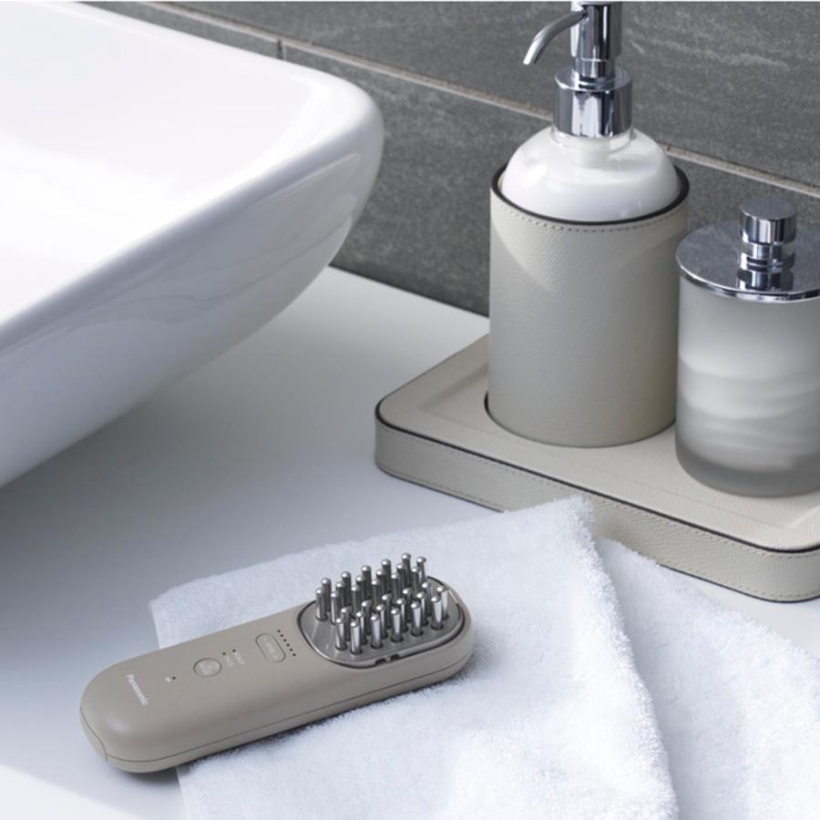 Panasonic（パナソニック） 爆買 美顔器 EMS バイタリフト ブラシ