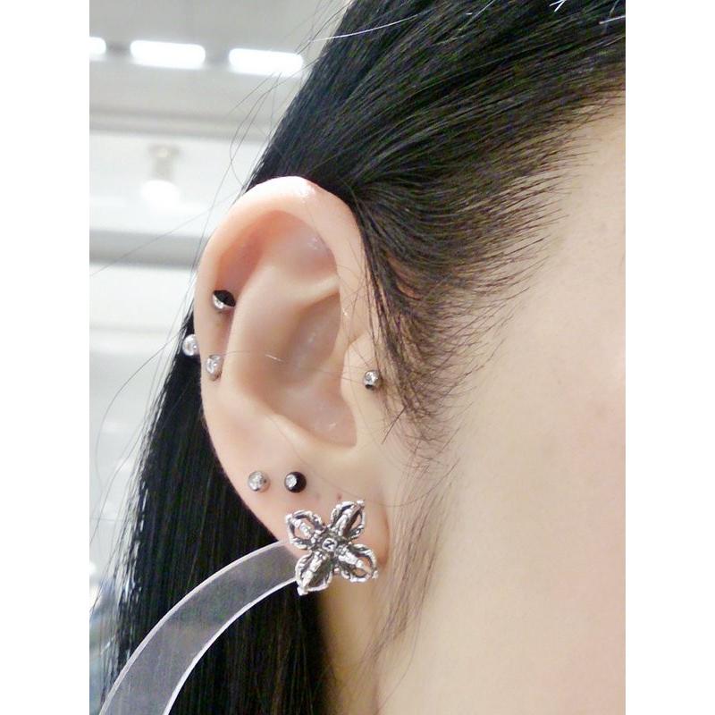 ZOCALO（ソカロ） ダブル・ドージェ・スタッド・ピアス・片売り