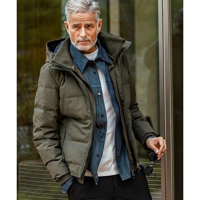 AKM Contemporary（エイケイエムコンテンポラリー） スタンドネック