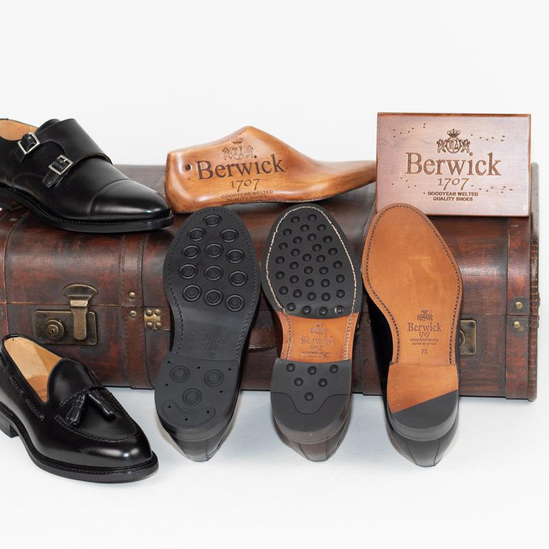 Berwick 1707（バーウィック） ブラックV字ステッチセミロングノーズ