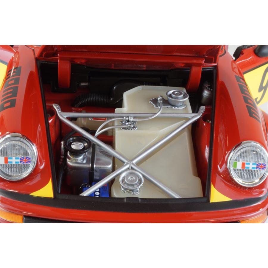 エグゾト 1/18 ポルシェ 934 momo No.9 1977 シルバーストーン6時間 V