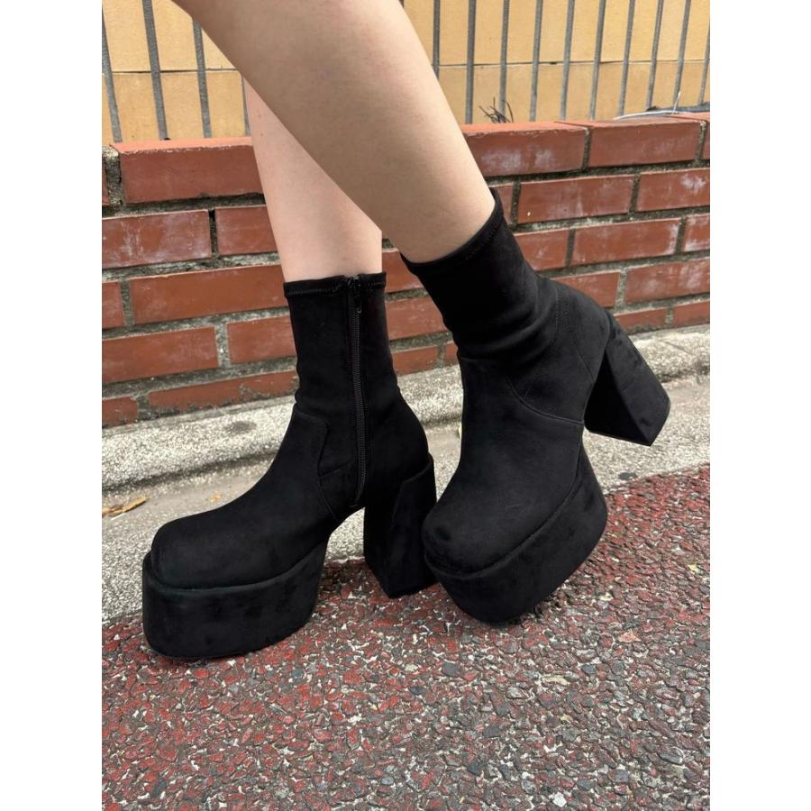 EMODA（エモダ） バルキープランプショートフィットブーツ 即日発送