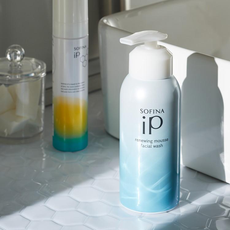 濃密な泡の洗顔料 リニュー ムース ウォッシュ ソフィーナiP SOFINA