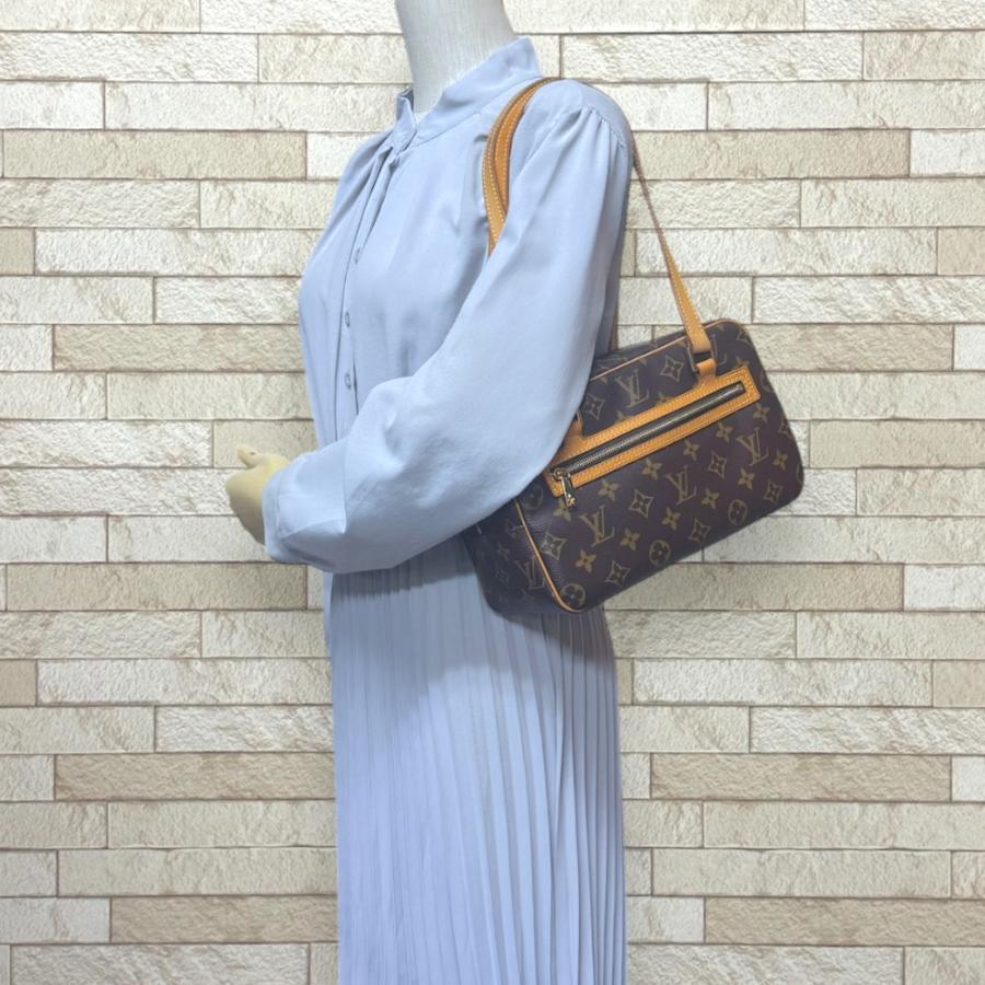LOUIS VUITTON（ルイ・ヴィトン） シテMM モノグラム ショルダーバッグ