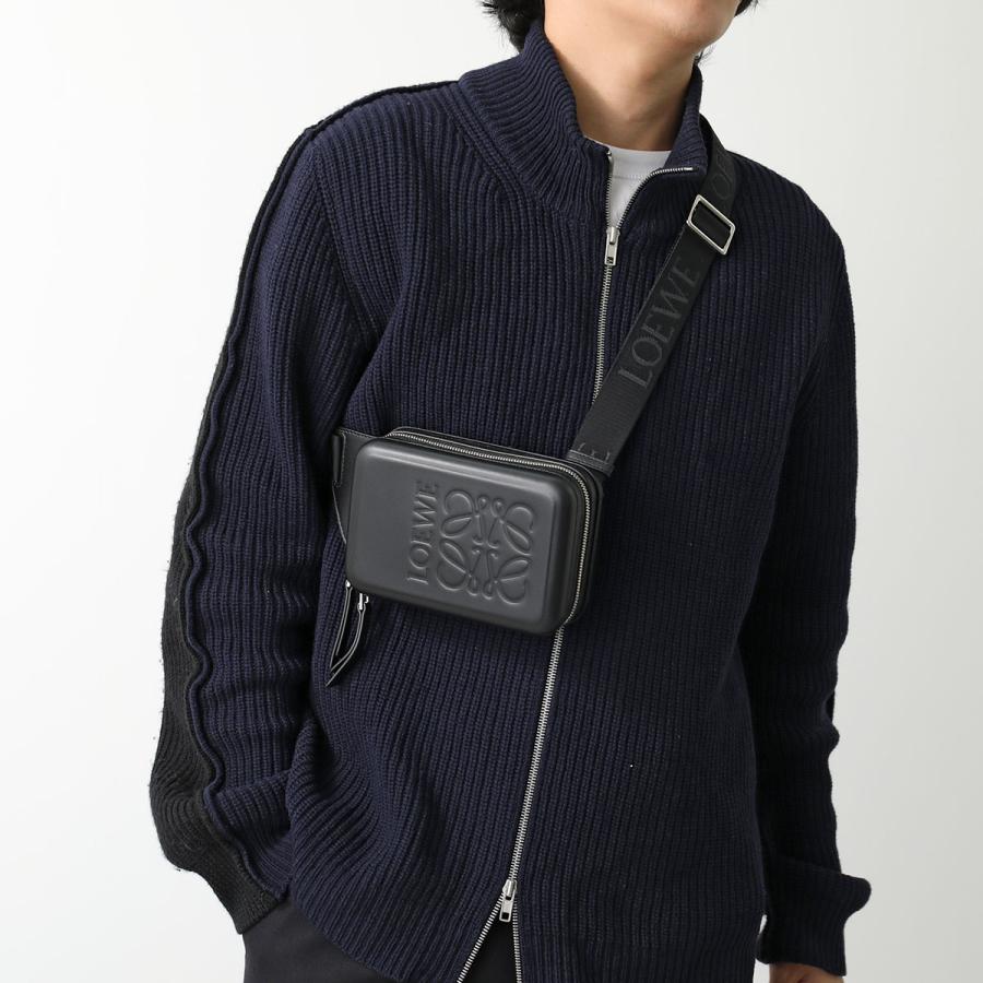 LOEWE（ロエベ） ボディバッグ MOLDED SLING モールデッド スリング