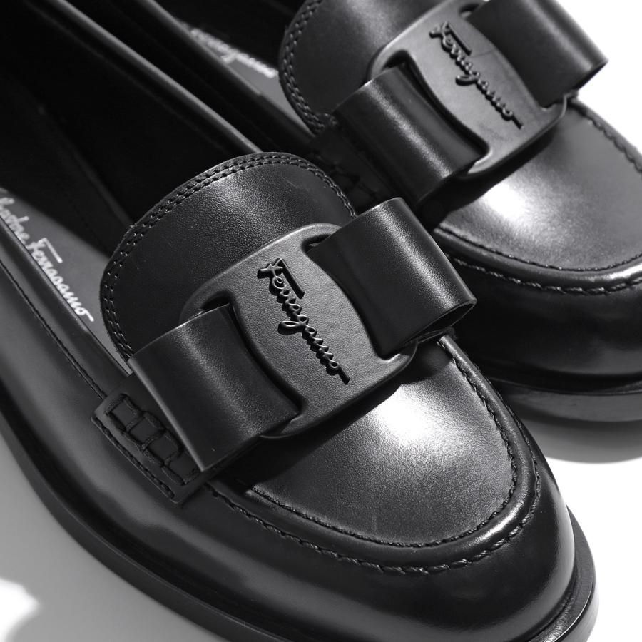 FERRAGAMO（フェラガモ） ローファー VIVALDO ヴィヴァルド 01C952