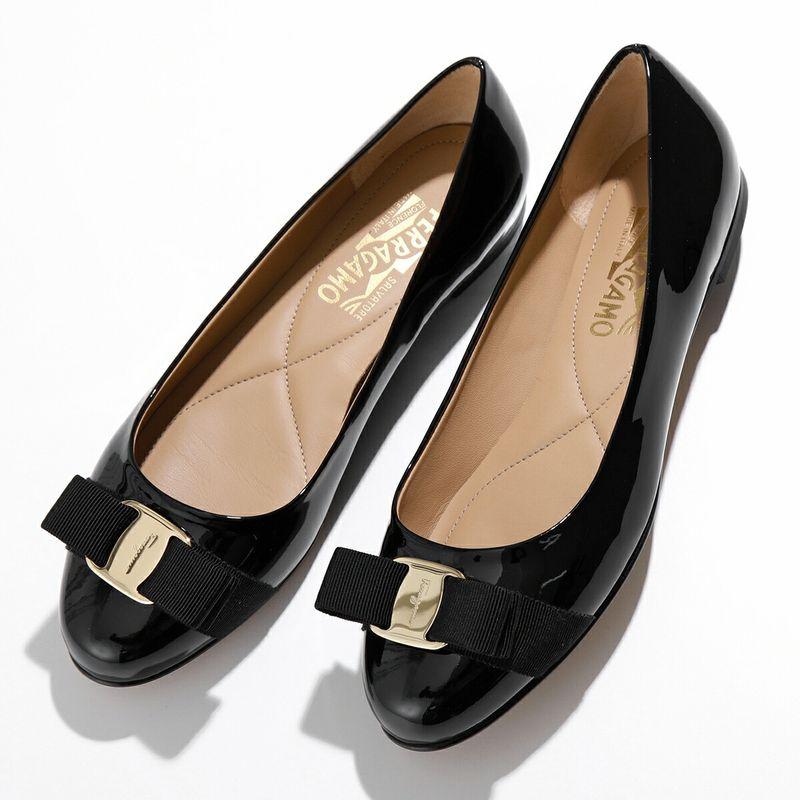 FERRAGAMO（フェラガモ） パンプス VARINA ヴァリナ 01 A181