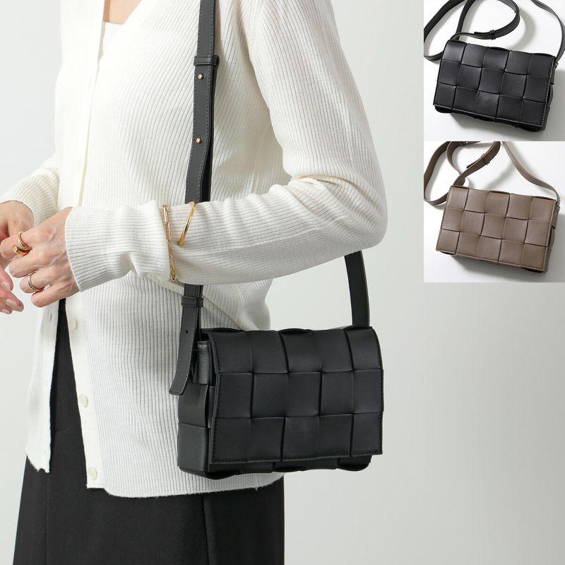 BOTTEGA VENETA（ボッテガ・ヴェネタ） ショルダーバッグ CASSETTE