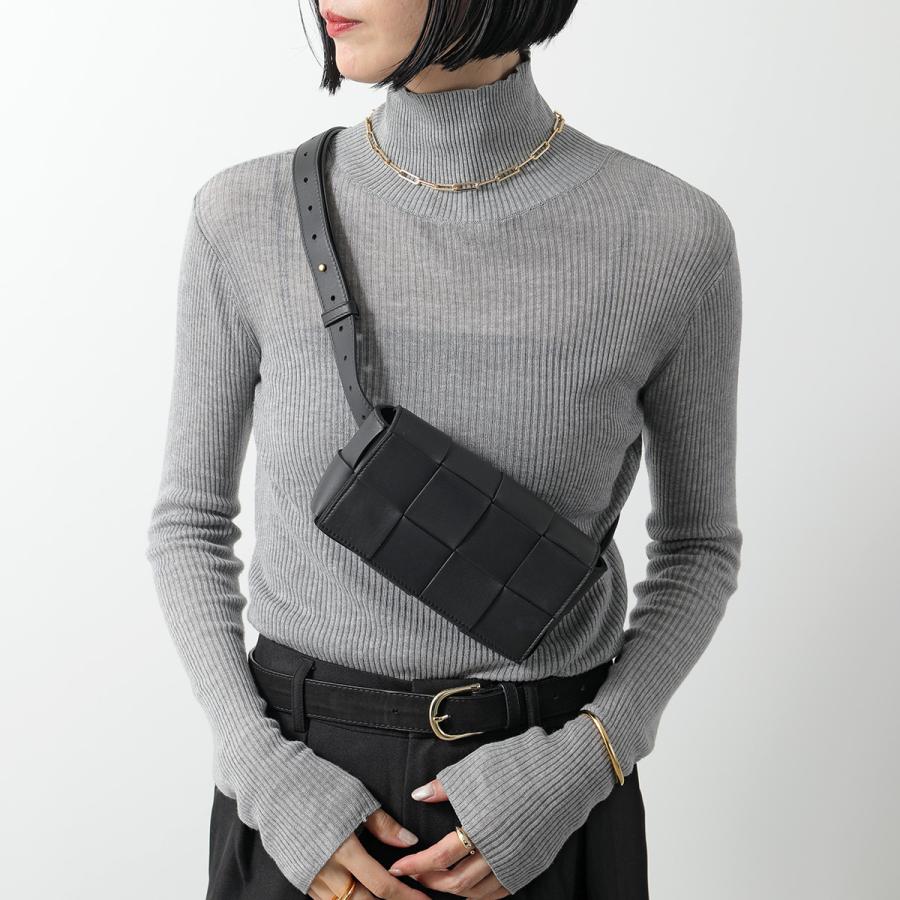 BOTTEGA VENETA（ボッテガ・ヴェネタ） ボディバッグ カセット 668572