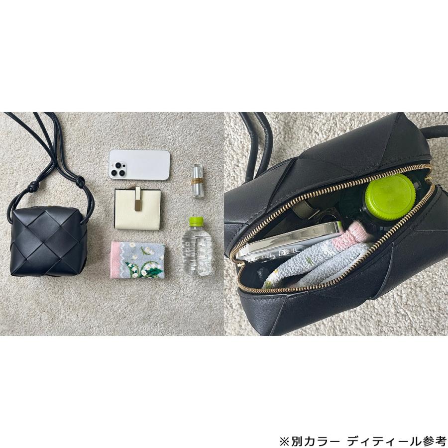 BOTTEGA VENETA（ボッテガ・ヴェネタ） ショルダーバッグ CASSETTE