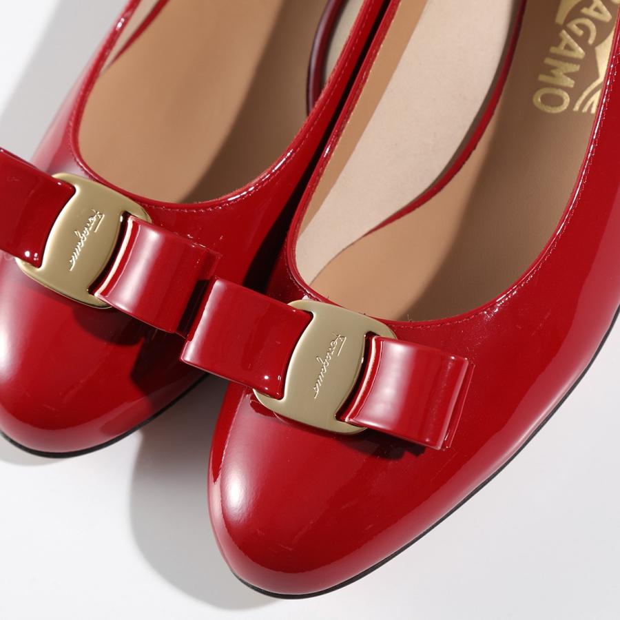 FERRAGAMO（フェラガモ） ヒールパンプス VARA 1 591964 688993