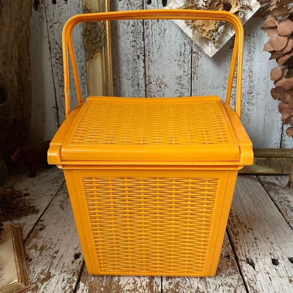 ≫ヴィンテージ*レトロポップ プラスチック ピクニック バスケット