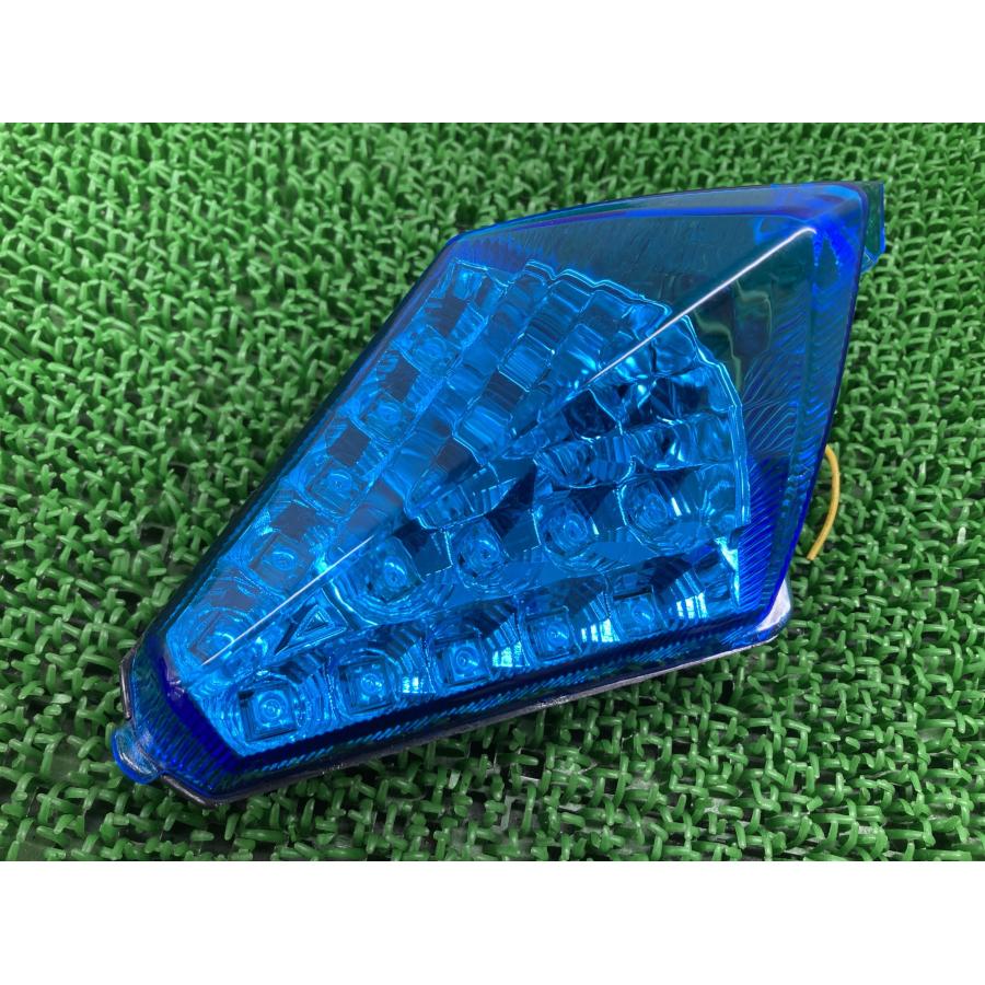 YZF-R1 テールランプ 社外 中古 バイク 部品 RN19 RN20 ウインカー内蔵