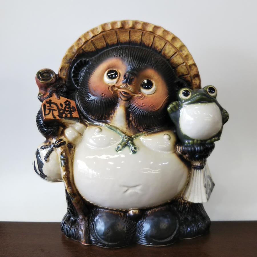 信楽焼たぬき10号 福蛙付開運狸 H31cm : 器屋一信ヤフー店 - 通販