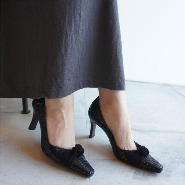 リボン付きパンプス ブラックパイソン ヘビ型押し PUMPS BLACK 黒