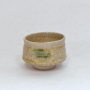 瀬戸焼 ぐい呑み 加藤伸也作 黄瀬戸ぐい呑 item no.2f462 : ハマダヤ