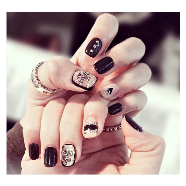 ネイルチップ ネイル つけ爪 ネイルアート スタッズ ゴシック ロック