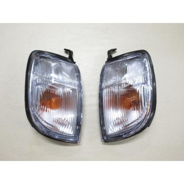 ダットサントラック D22 用 コーナーレンズ ASSY ウインカー コーナー