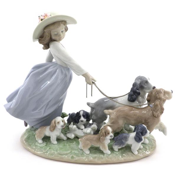 リヤドロ ＃6784「仔犬たちの行進（PUPPY PARADE）」 フィギュリン