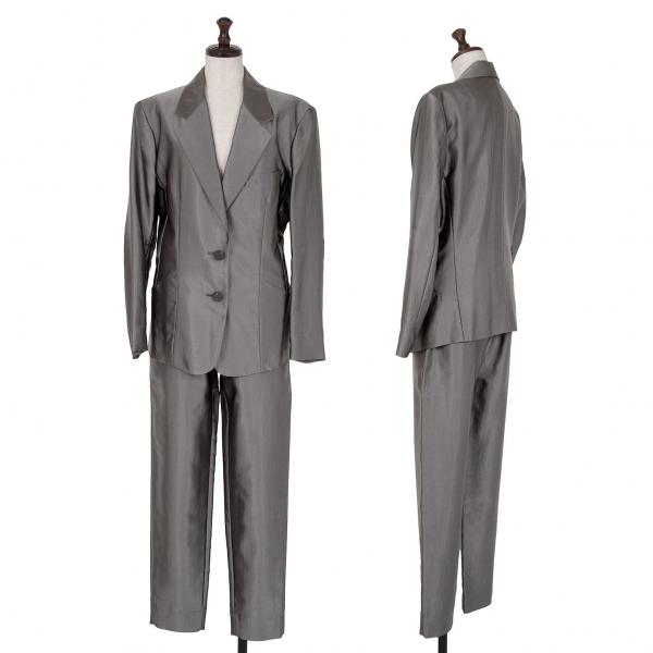 ISSEY MIYAKE（イッセイミヤケ） ナイロン混紡シャイニーセットアップ