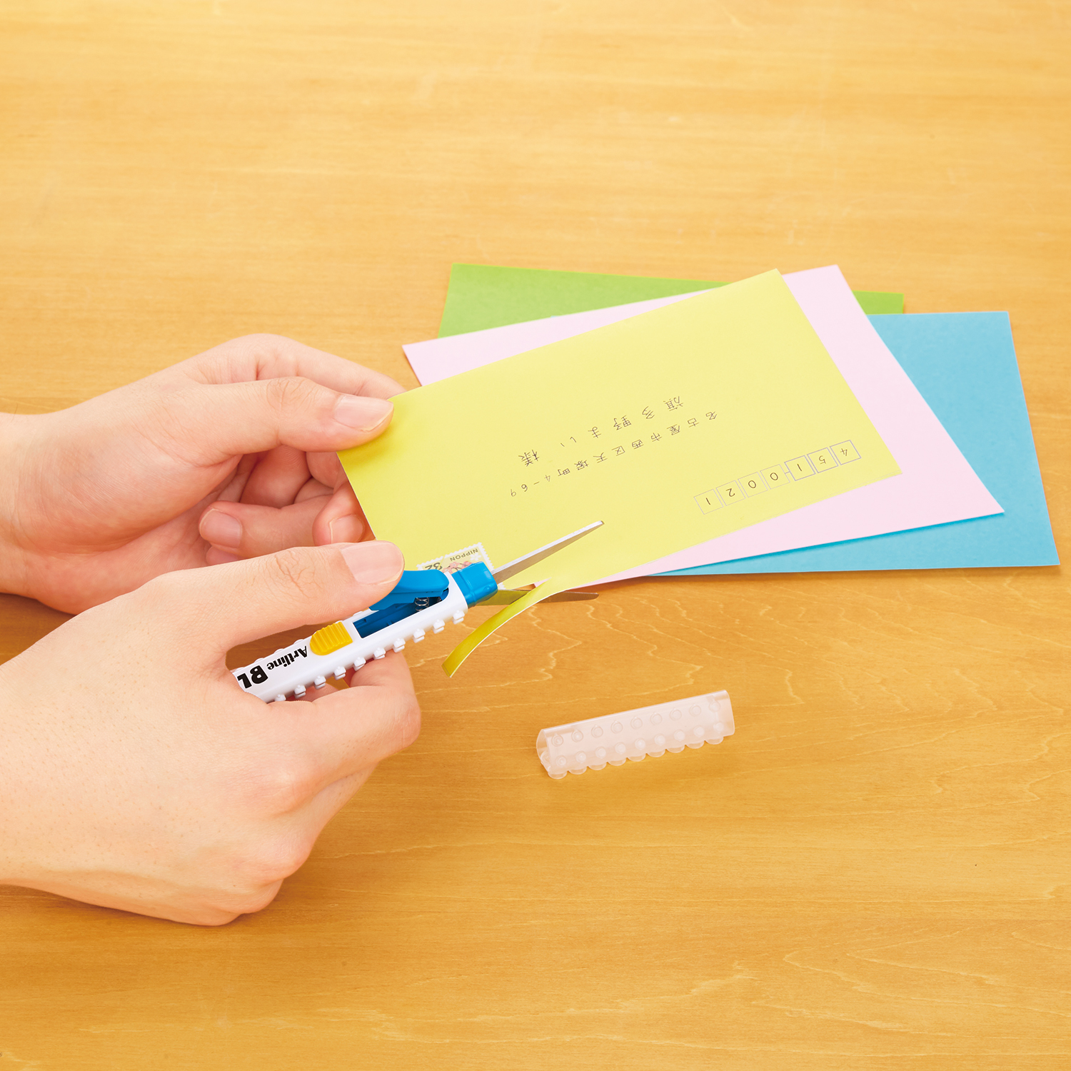 BLOXスティック型ハサミ ブルー|KTX-SC/H-1|商品カタログ|シヤチハタ