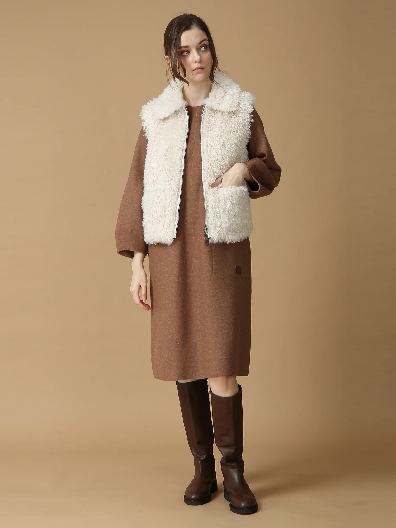 エクラ掲載】 ダブルニードルファー ベスト ジレ ｜ MORABITO BLANC