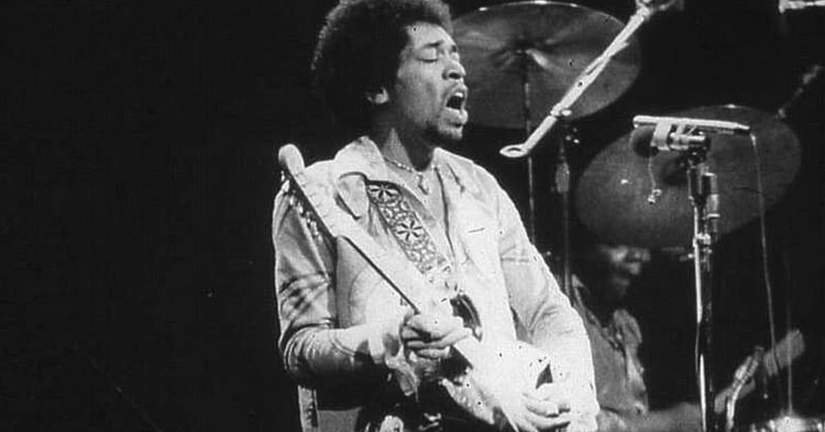 Listen to Jimi Hendrix's Incendiary “Foxey Lady” at the Fillmore