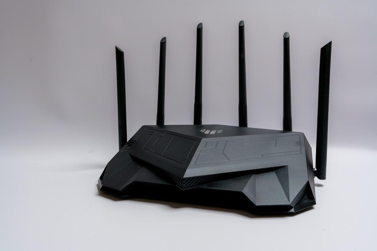 ASUS TUF Gaming AX6000 レビュー | 価格と機能のバランスに優れた