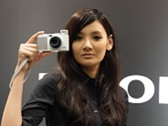 リコー、「GR DIGITAL IV」の発売日を発表--10月21日 - CNET Japan