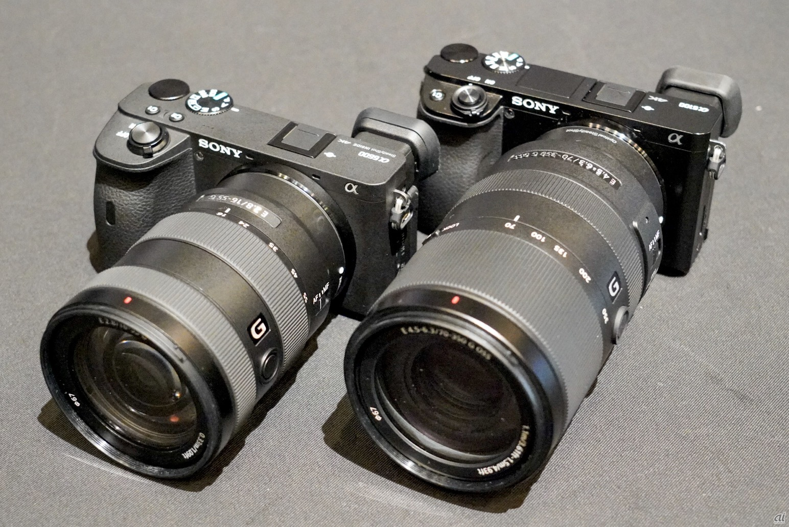 ソニー、APS-Cミラーレスの新フラッグシップ「α6600」を国内発表--手頃
