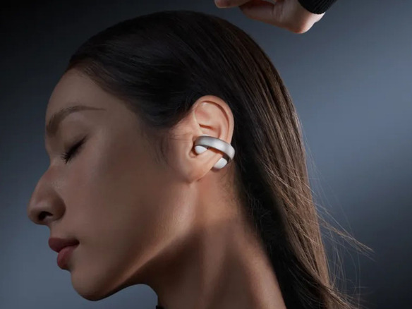 アンカー、耳に挟むイヤホン「Soundcore AeroClip」--最大32時間再生