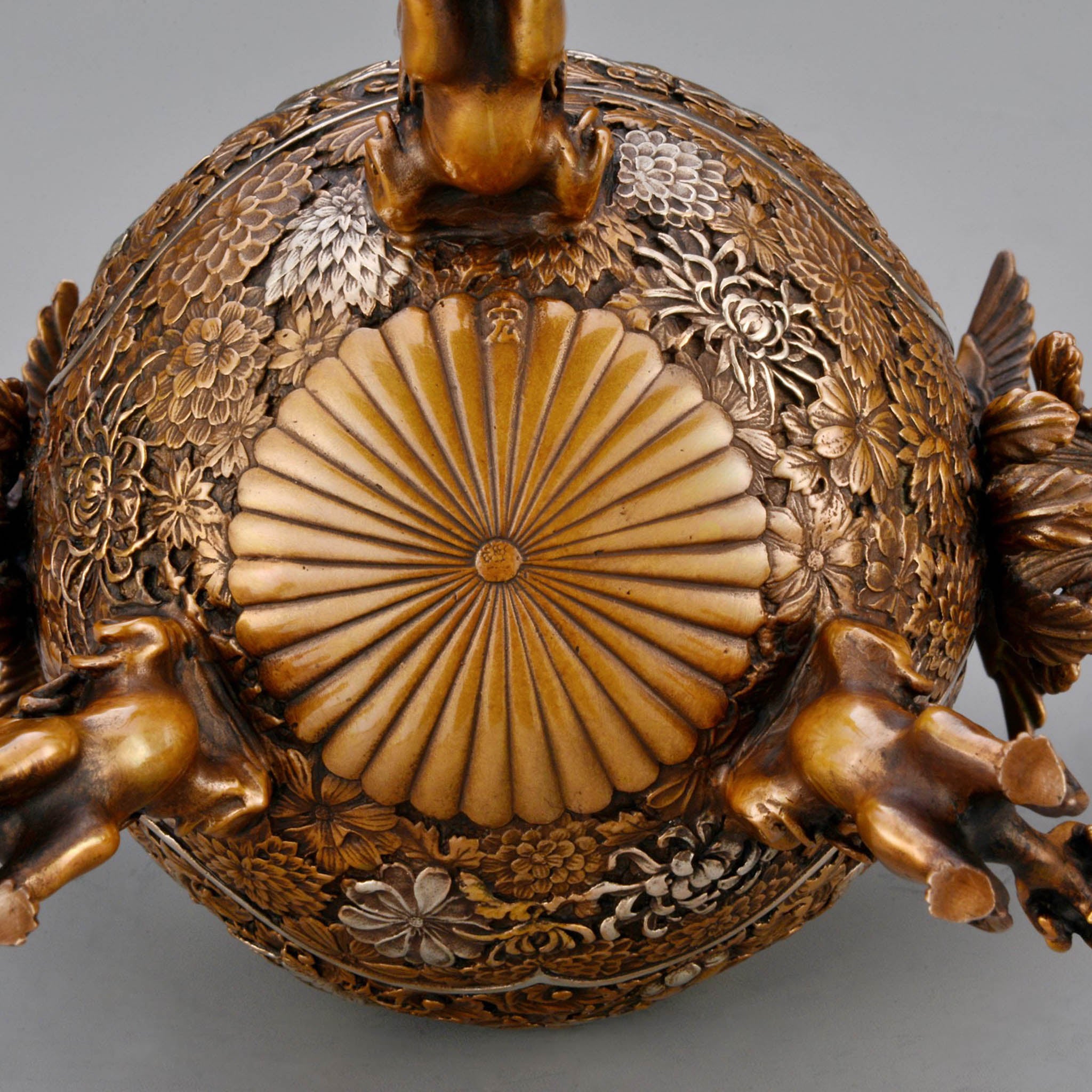 高岡銅器 香炉 | 玉型孔雀 彩色 | 銅 | 喜泉堂