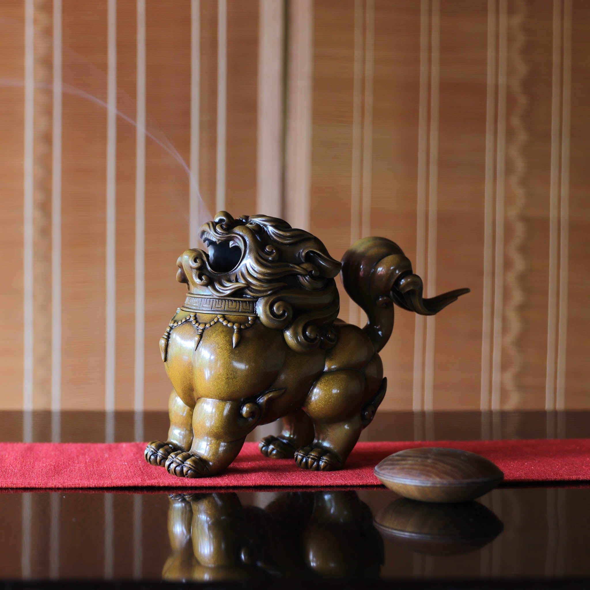 董芸】高岡銅器 名匠 晃真 作 銅製 孔雀摘龍耳鶴足 香炉 董芸】高岡