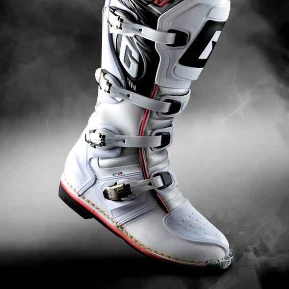 試着無料】ガエルネ サイファーJ - オフロードブーツ エンデューロ