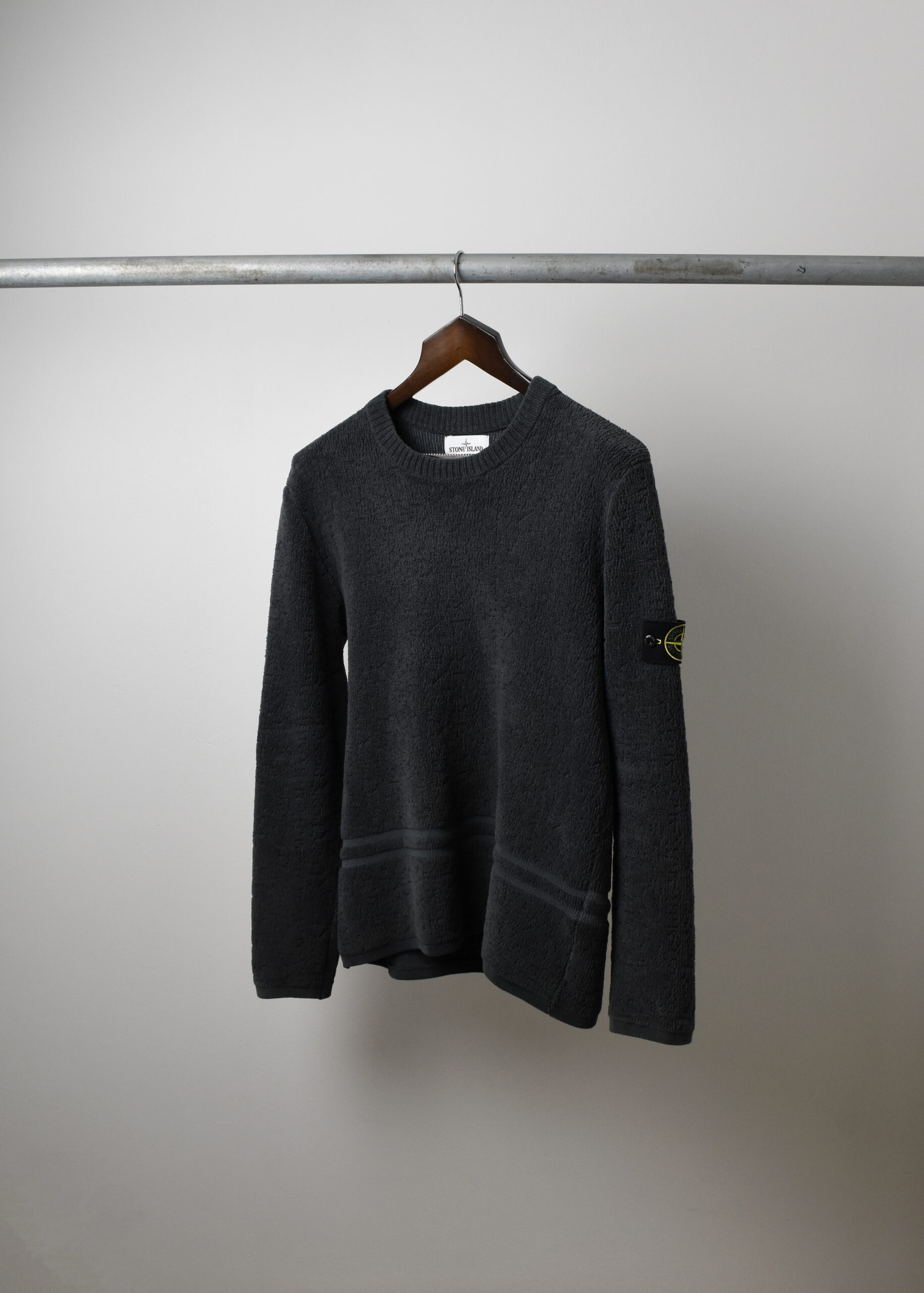 AW19 STONE ISLAND CHENILLE COTTON CREW KNIT (M/L) - Jazzy Badger