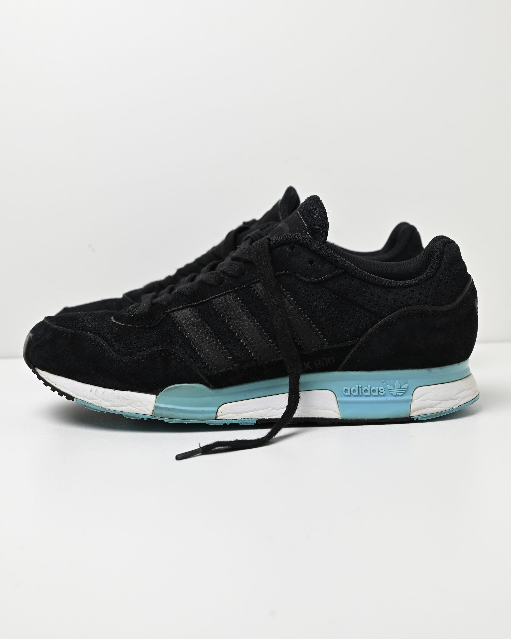 ADIDAS ZX 900 BLACK SUEDE TRAINERS (UK7) - Jazzy Badger