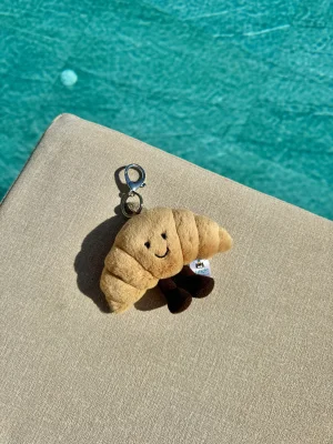 Amuseables Croissant Bag Charm Jellycat | Jelly Journal
