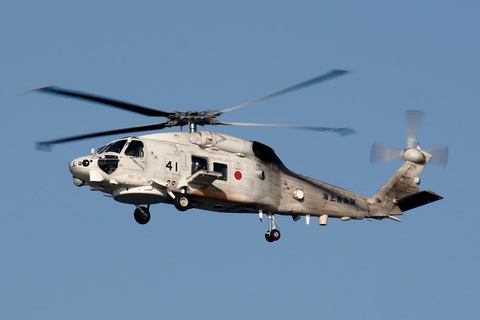 海自SH-60K哨戒ヘリ、単機での訓練飛行を見合わせ解除｜Jディフェンス