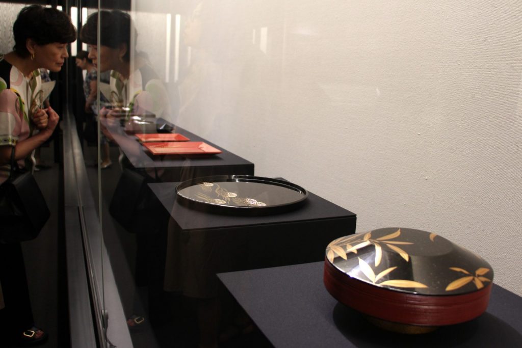 天才ながら“無名”の漆工「三砂良哉」初の大規模展 大阪・逸翁美術館で