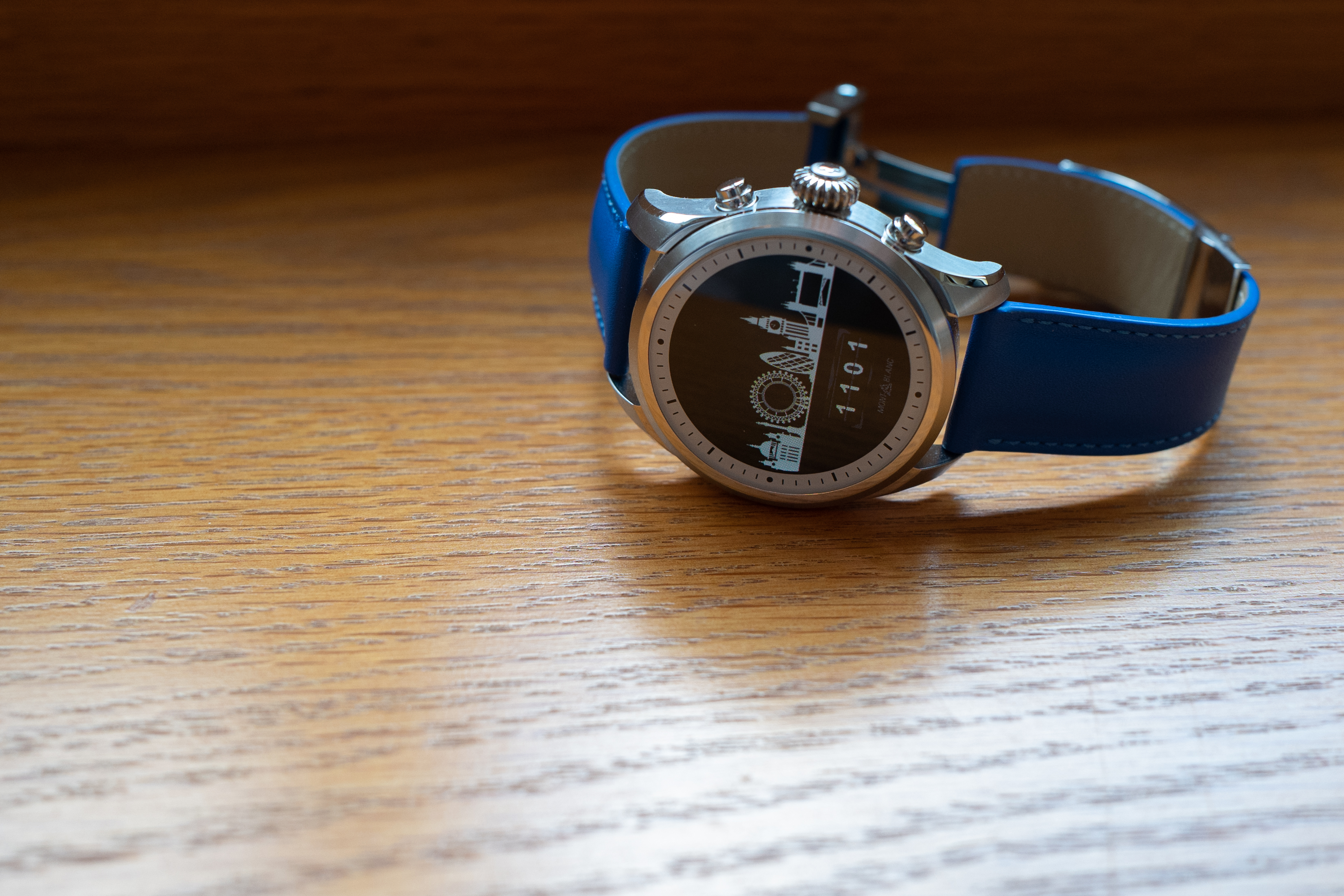 Montblanc Summit 2 – 5 Minutes with Joe